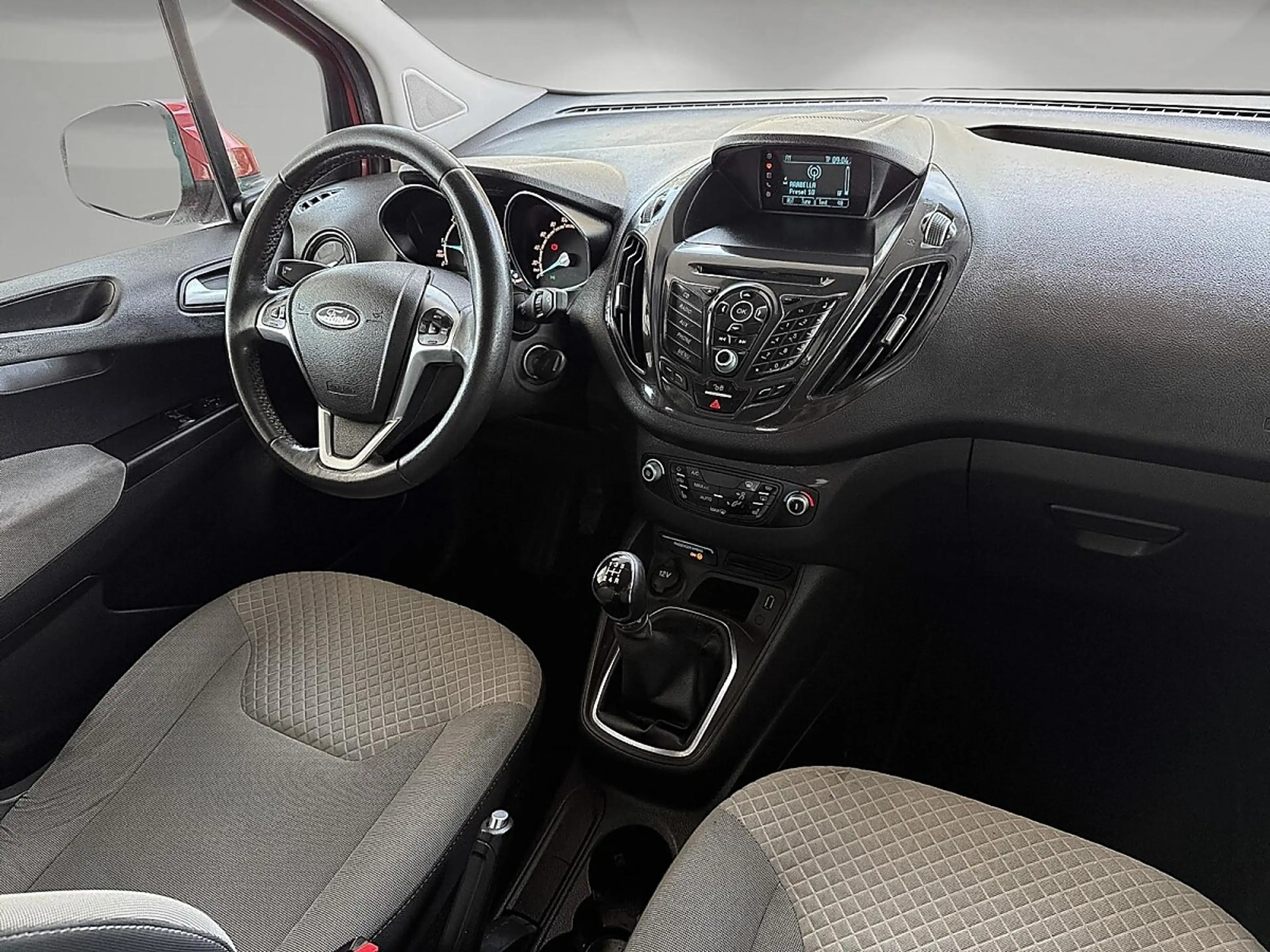 Ford Tourneo Courier 1,6 TDCi Titanium | 1.BESITZ | — photo 10