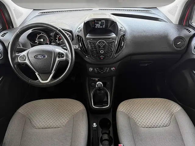 Ford Tourneo Courier view 9