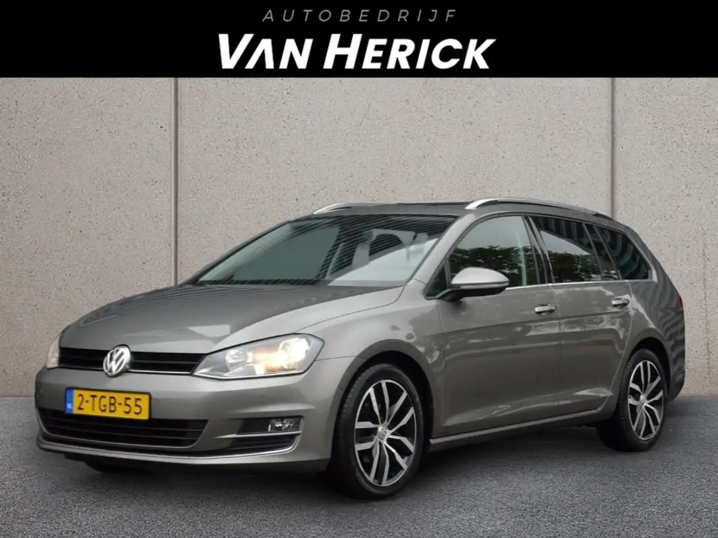 Volkswagen Golf Variant 1.2 TSI Highline Automaat | Panoramdak | Keyless | Grigio - 1
