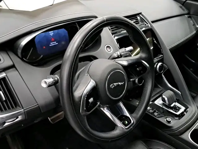Jaguar E-Pace view 4
