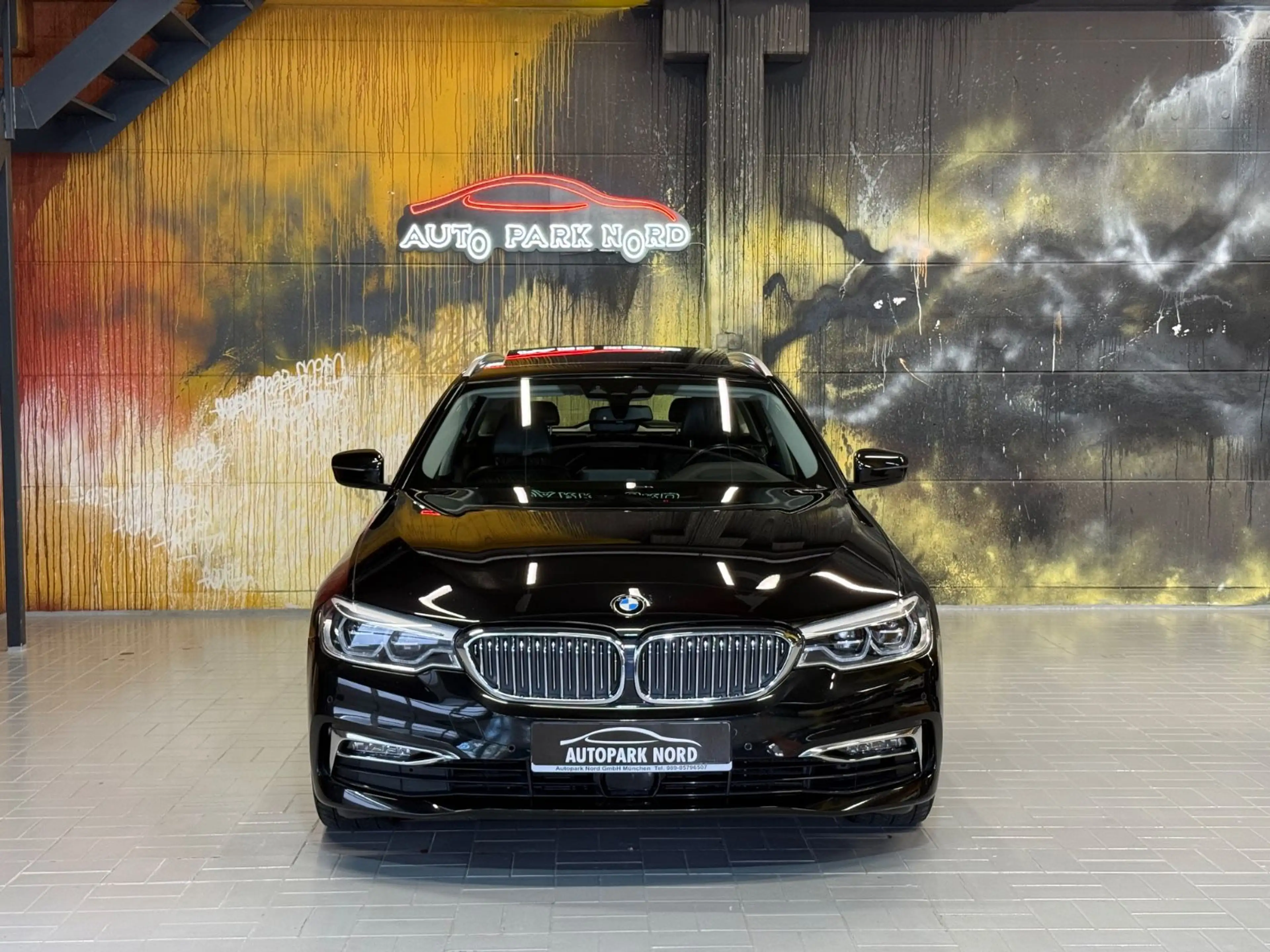 BMW 540 i Touring xDrive Luxury Line LED~HUD~PANO~ACC — photo 2