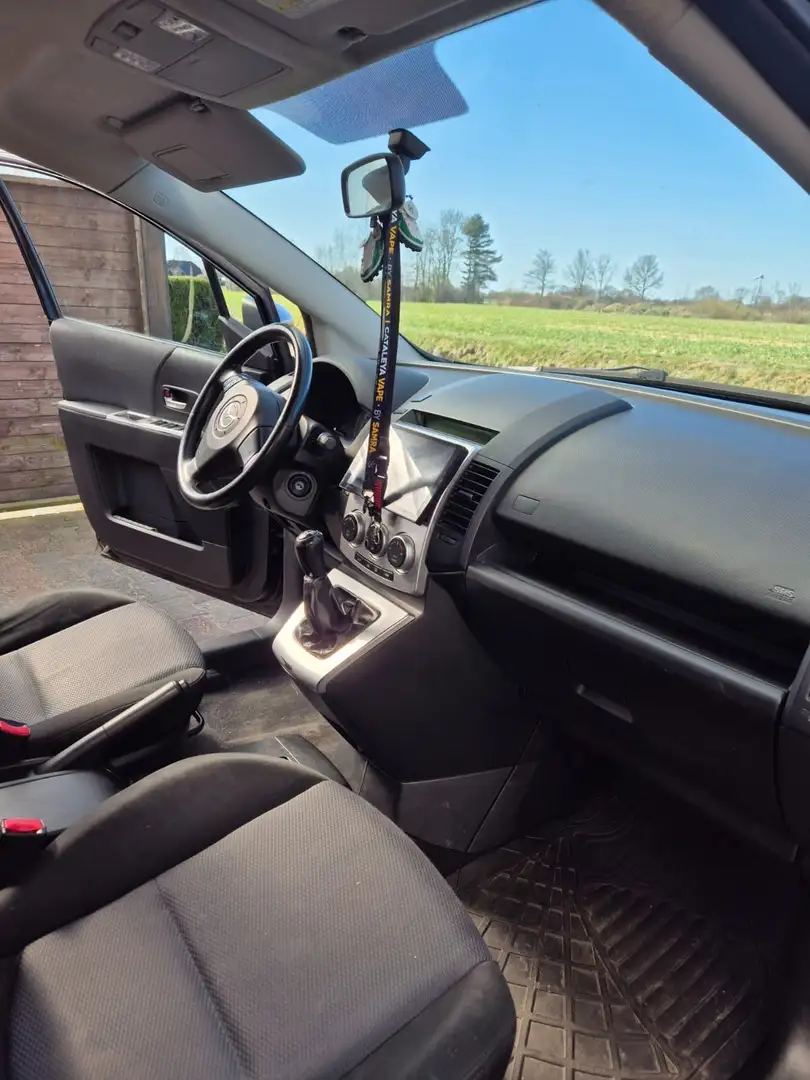 Mazda 5 2.0 Exclusiv  7 Sitzer Černá - 2