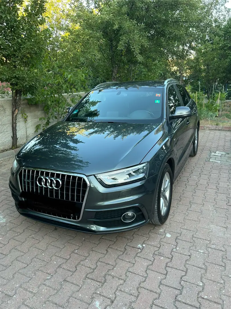 Audi Q3 2,0 TDI quattro DPF S-tronic - 1