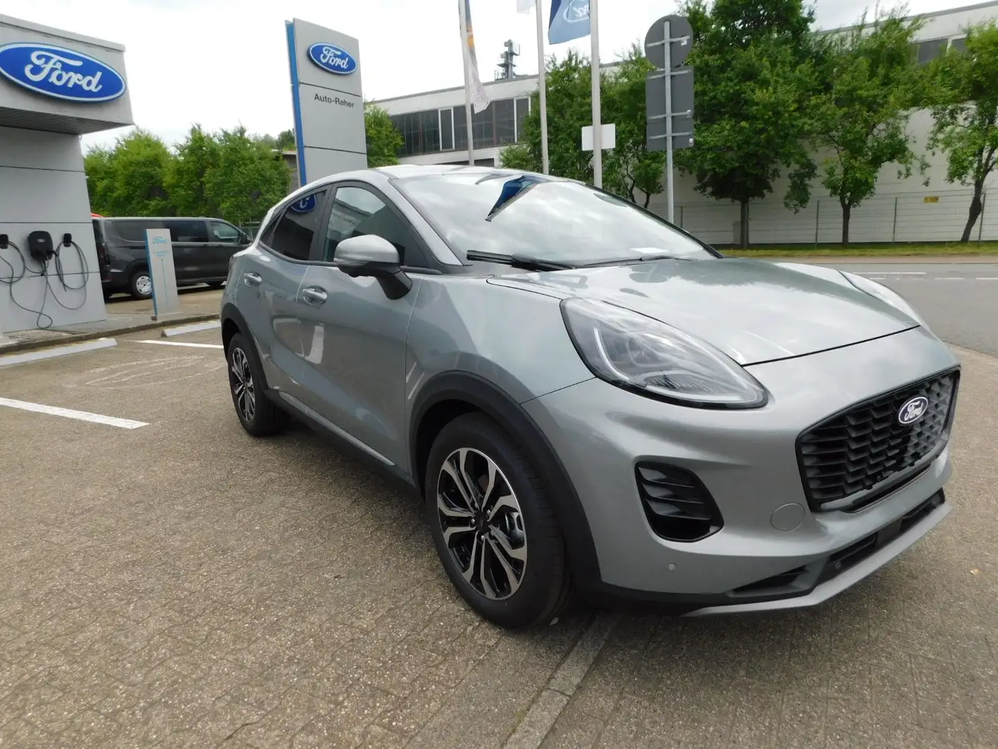 Ford Puma Titanium Autom. Hybrid ACC/Bliss/360°Kamera Silber - 1