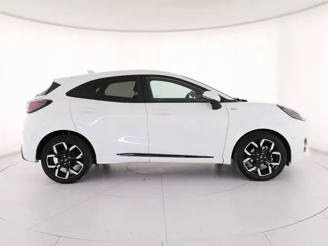 Ford Puma view 3