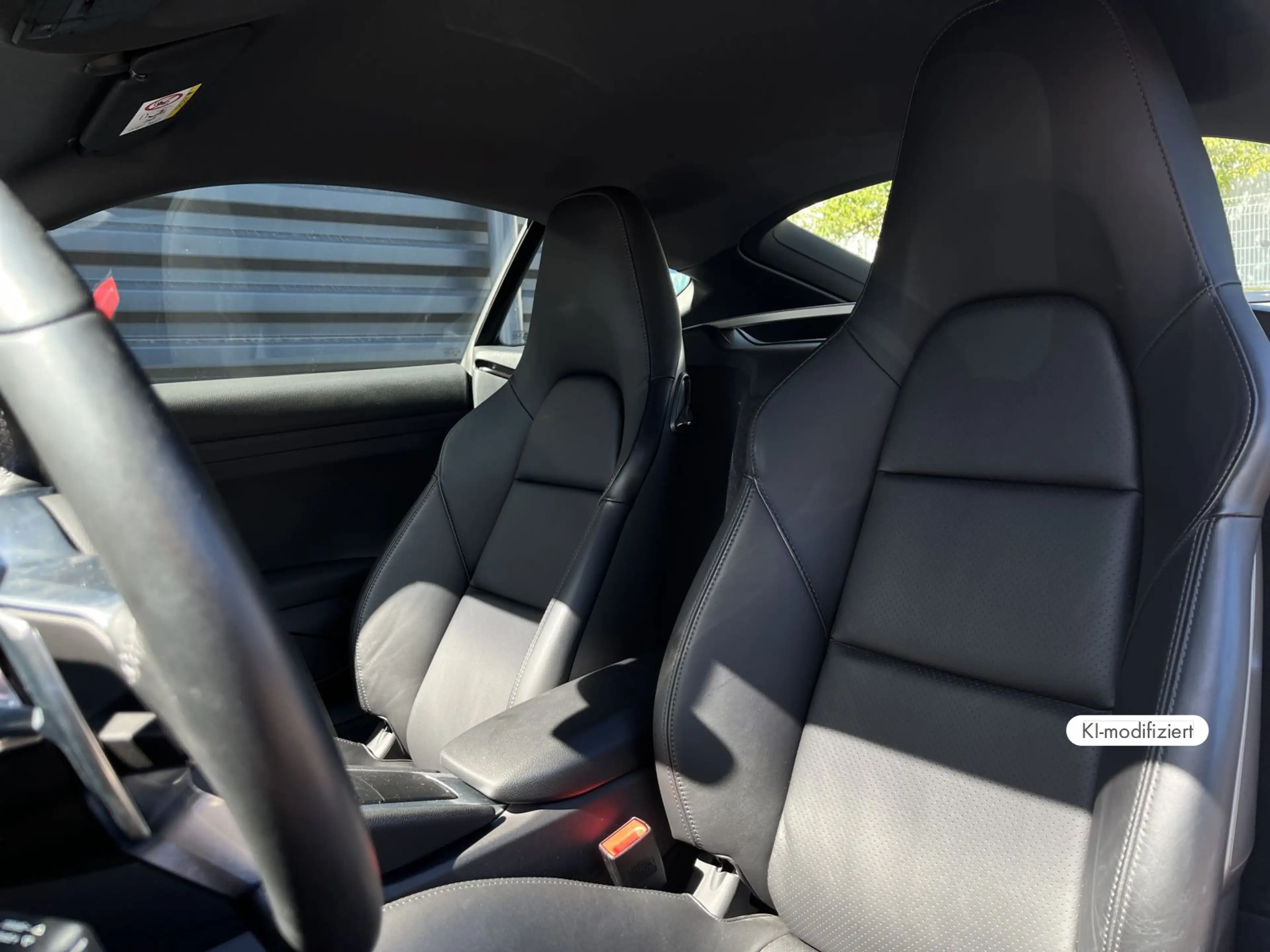 Porsche Cayman 718 — photo 5