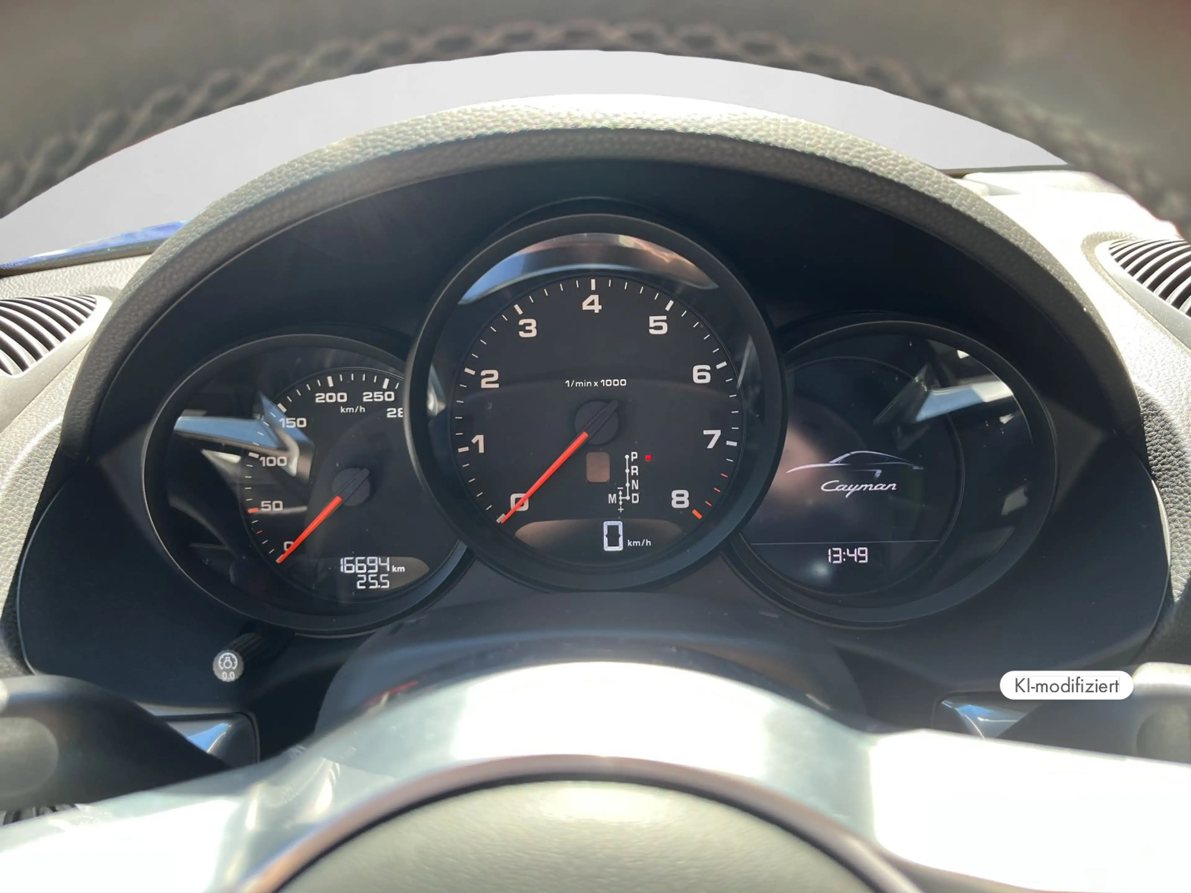 Porsche Cayman 718 — photo 13