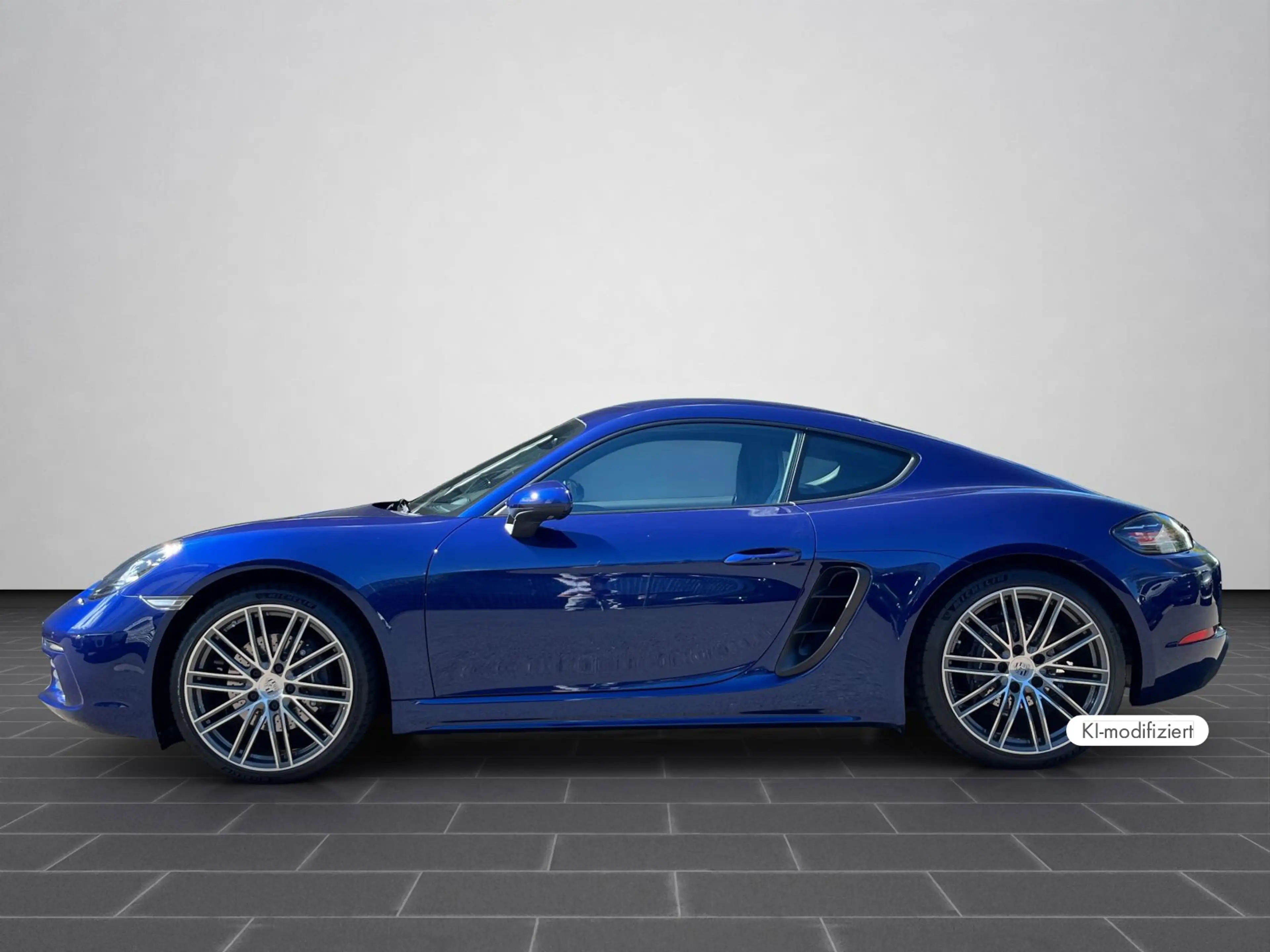Porsche Cayman 718 — photo 2