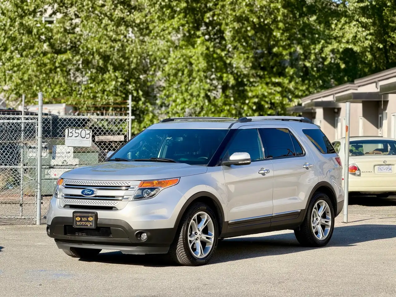 Ford Explorer снимка Ford Explorer