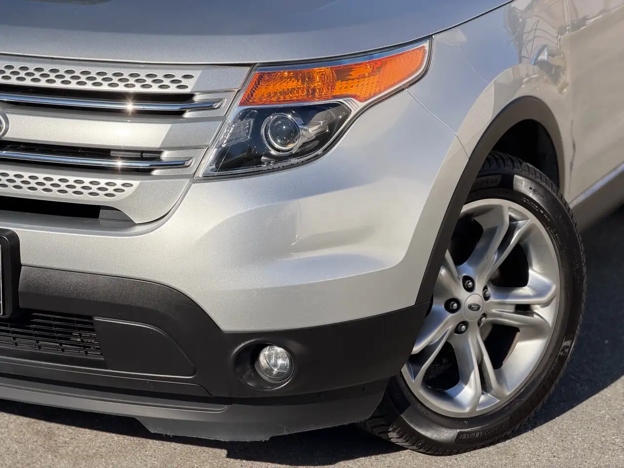 Ford Explorer снимка Ford Explorer