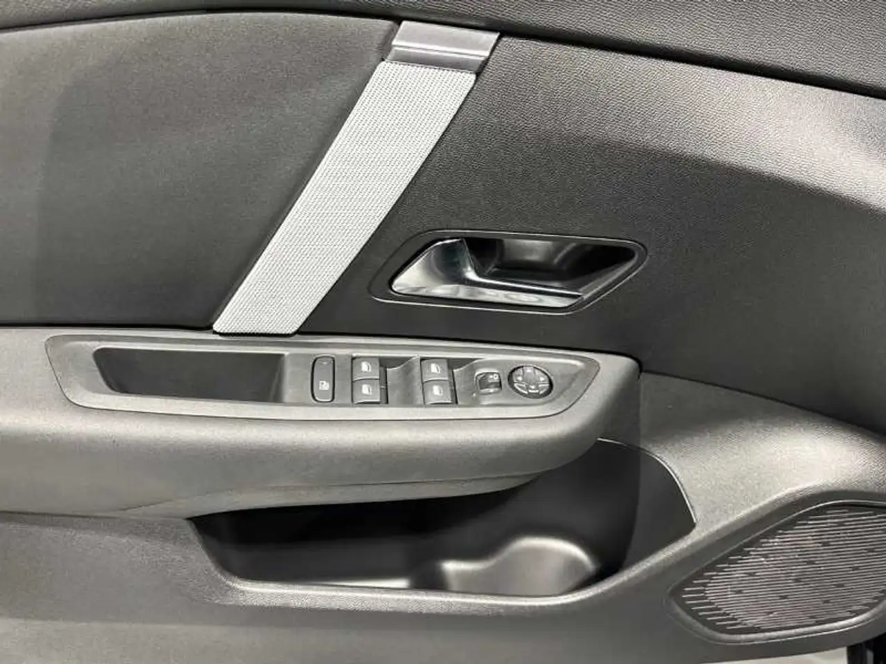 Citroen C4 2026 — фото 10