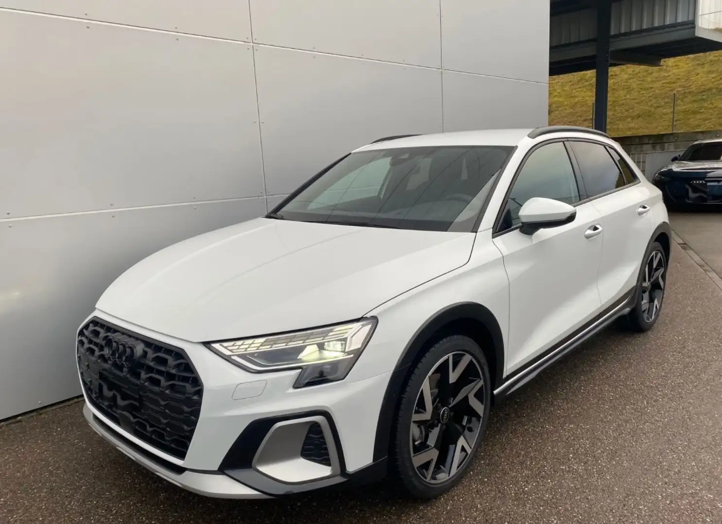 Audi A3 allstreet 35 2.0 tdi Identity Contrast s-tronic - 1