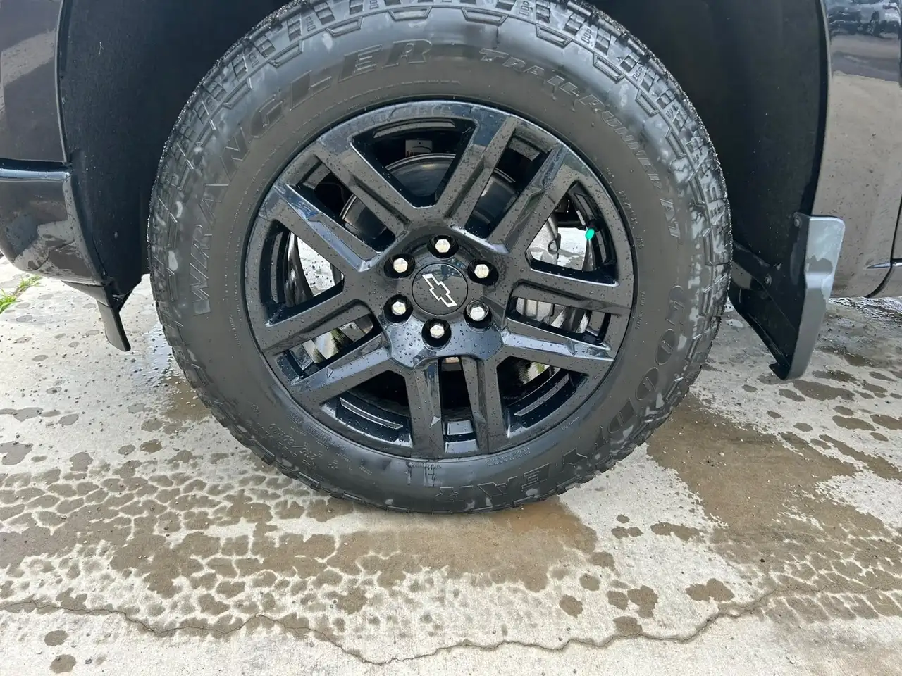 Chevrolet Silverado 1500 photo Chevrolet Silverado 1500
