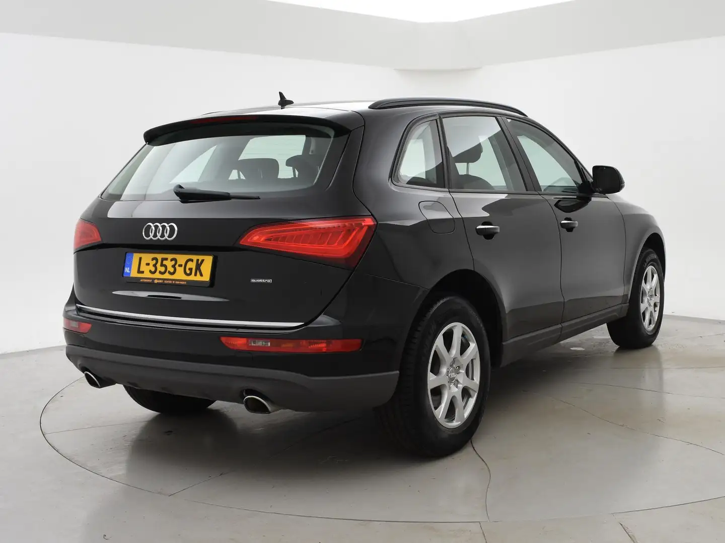 Audi Q5 2.0 TFSI 230 PK QUATTRO AUT8 + XENON / STOELVERW. Zwart - 2