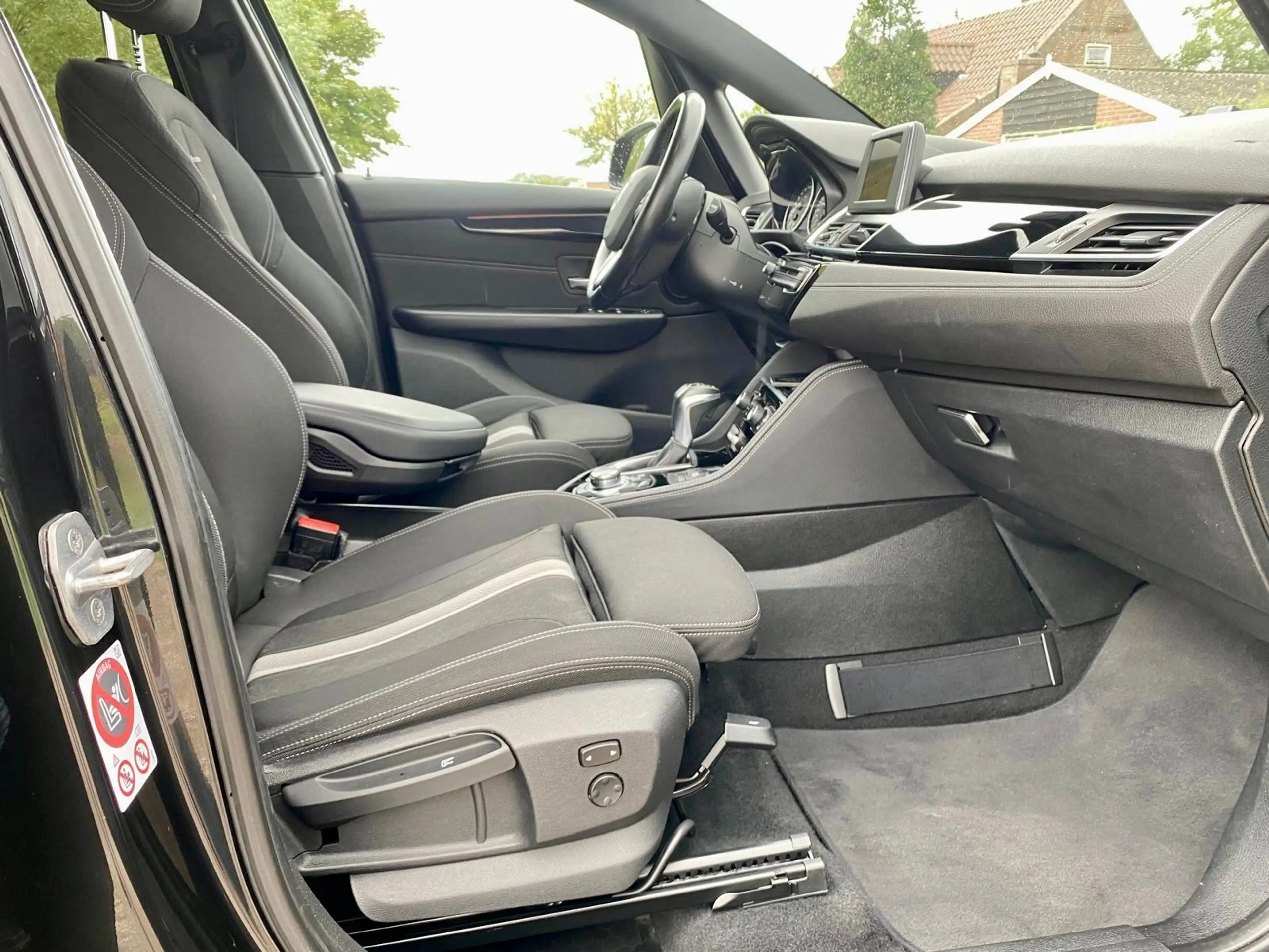BMW 220 2-serie Active Tourer 220i M Sport MPV Automaat NA — photo 25