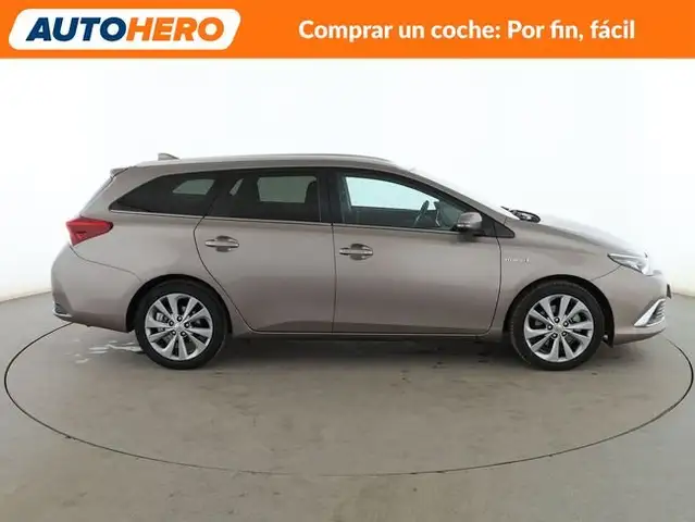 Toyota Auris view 7