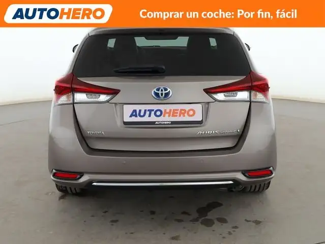 Toyota Auris view 5