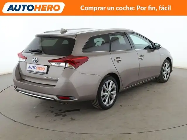 Toyota Auris view 6
