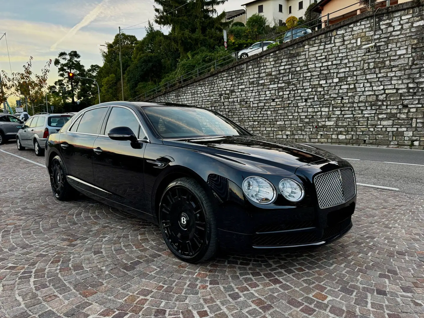 Bentley Flying Spur V8 - 1