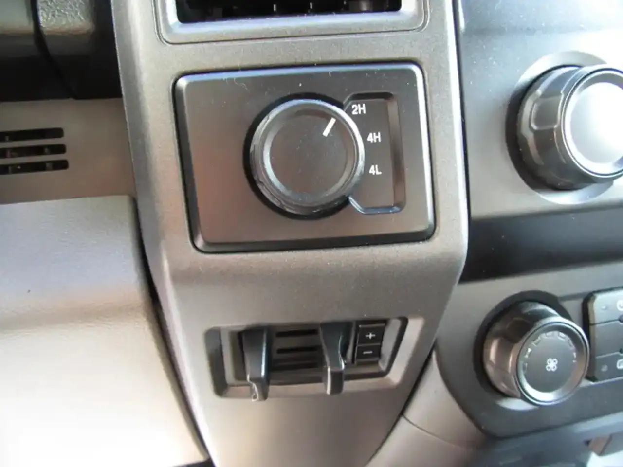 Ford F 550 снимка Ford F 550