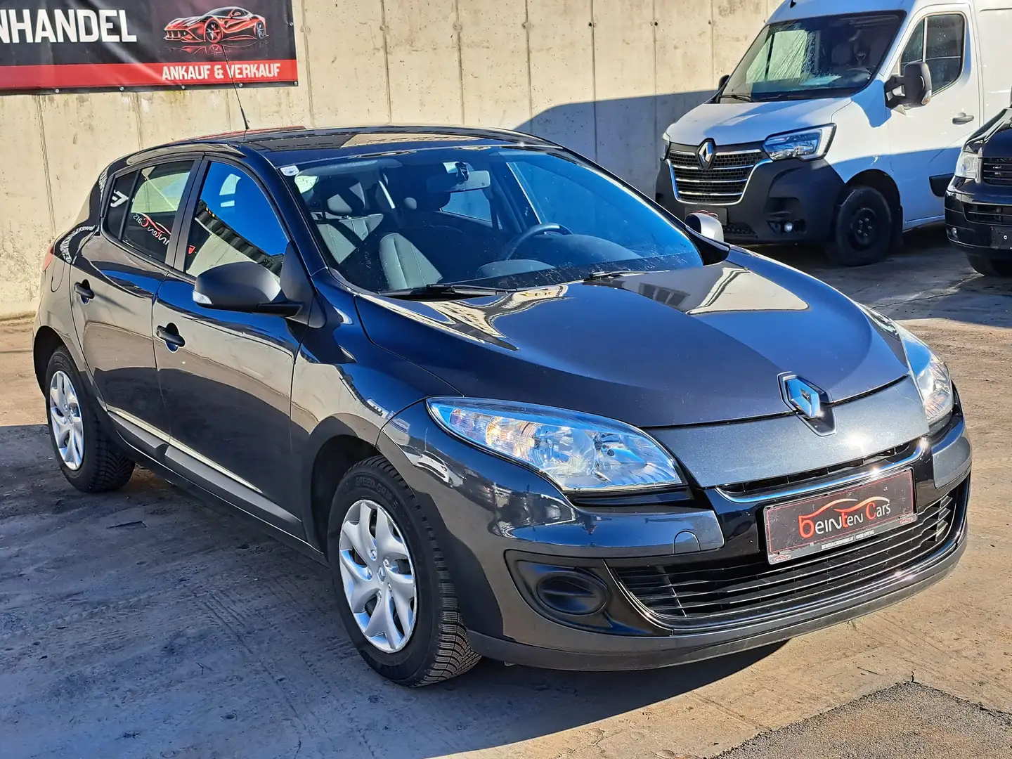Renault Megane Authentique 1,6 16V 100 Limousine Gris - 1