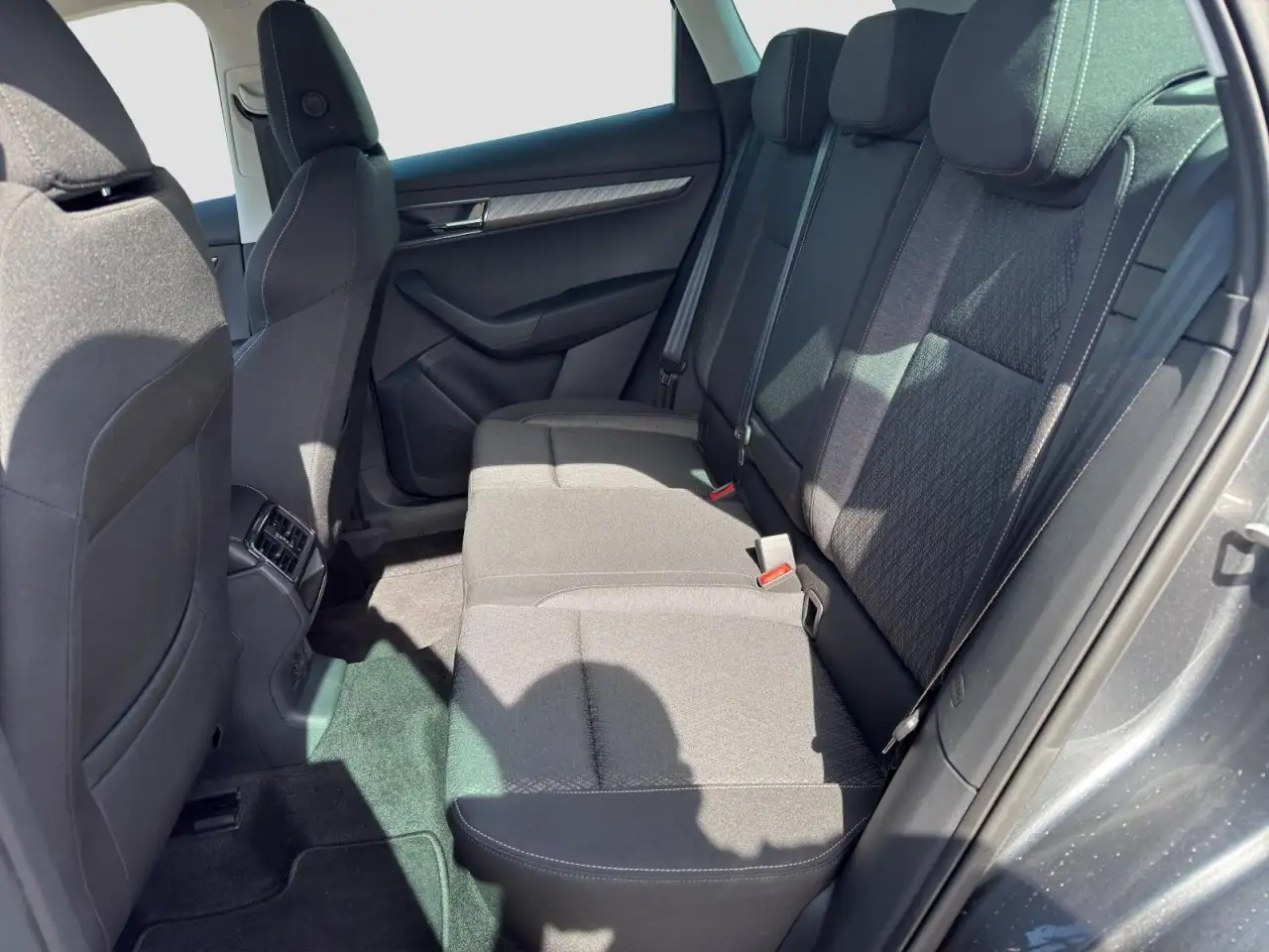Skoda Karoq 1.5 TSI ACT Style OPF (EURO 6d) Style AHK ACC PDC, миниатюра 10