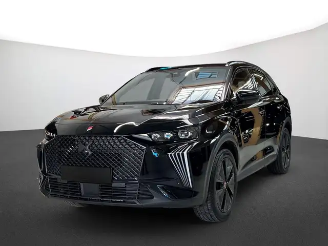 DS Automobiles DS 7 Crossback view 2
