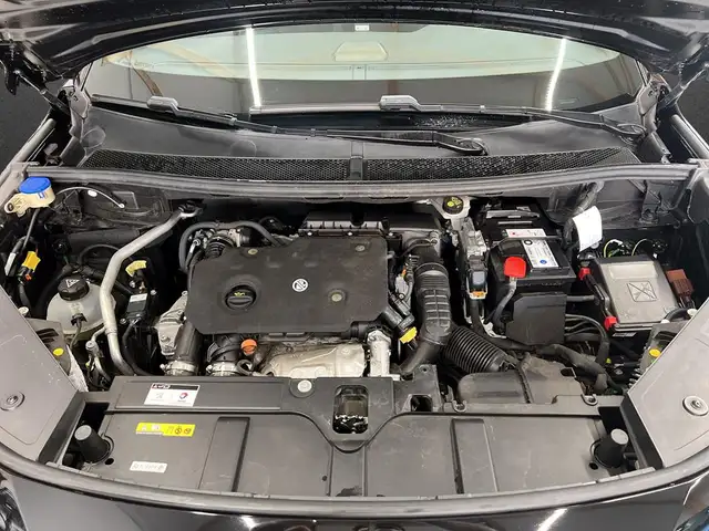 DS Automobiles DS 7 Crossback view 6