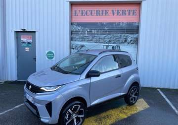 premium 1 er main état neuf cuir caméra de recul CarPlay