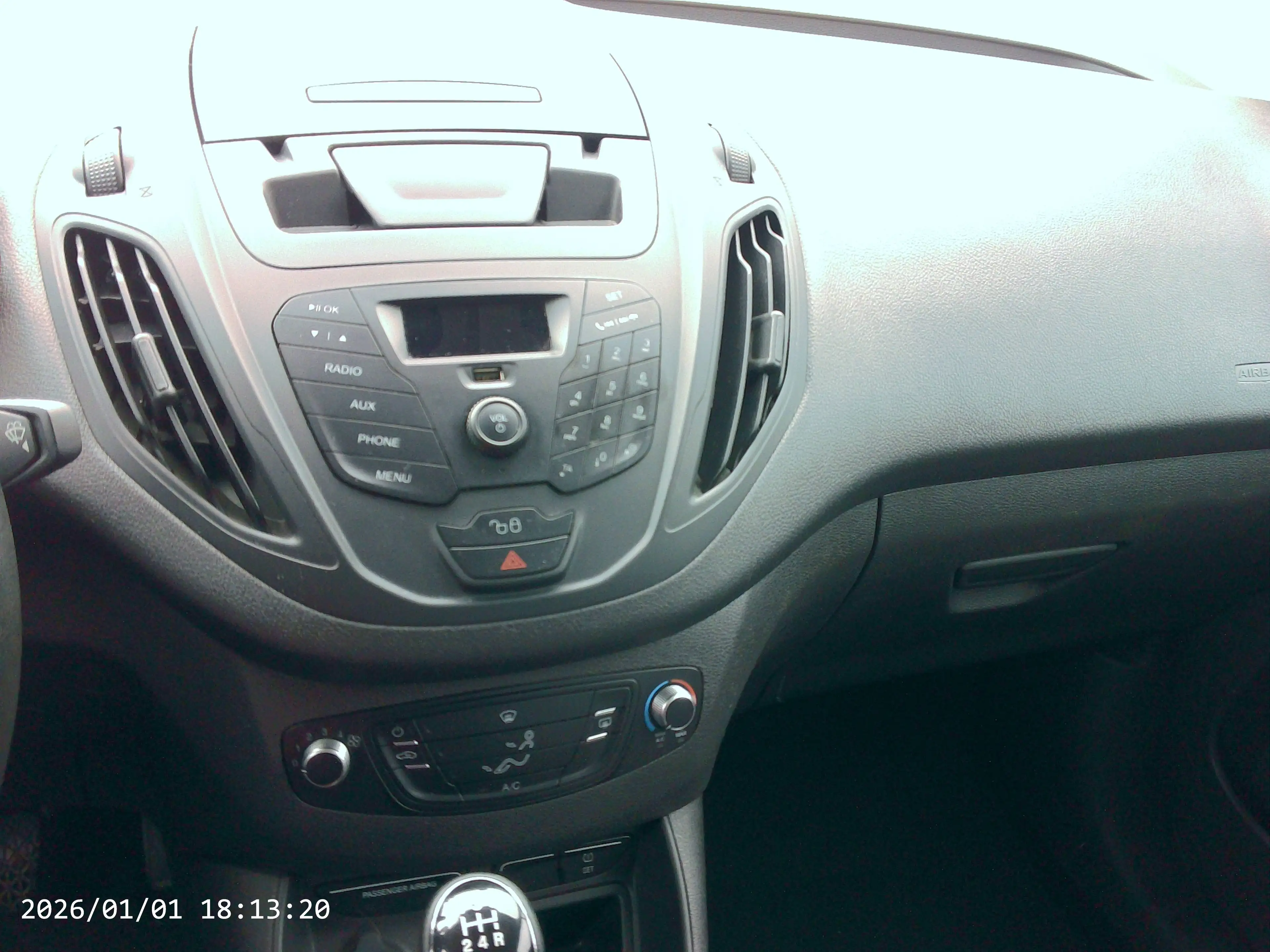 Ford Tourneo Courier Trend — photo 11