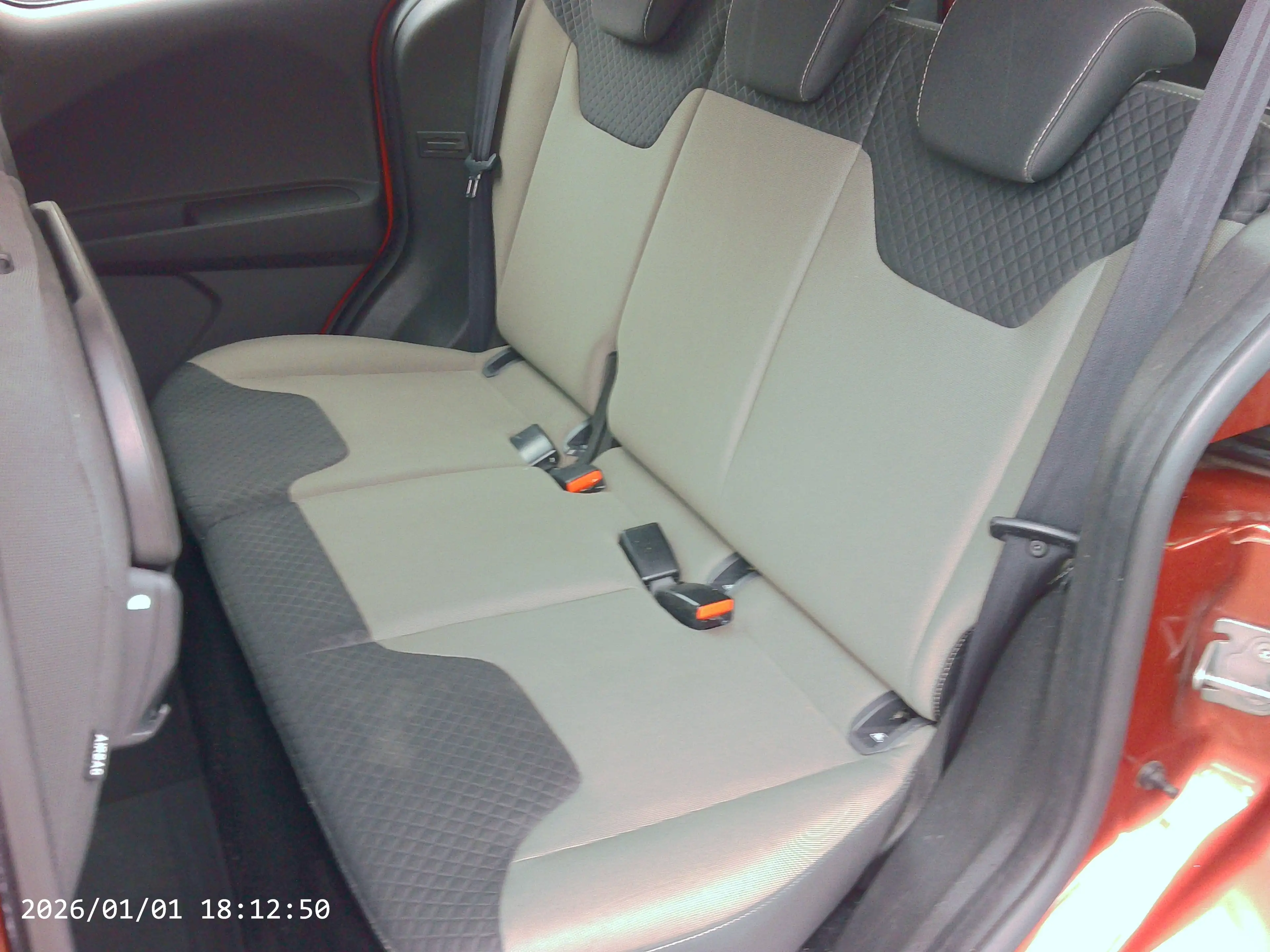 Ford Tourneo Courier Trend — photo 10