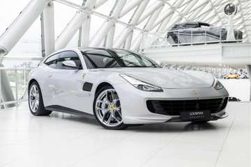 GTC4Lusso T 3.9 V8 | Passenger display | Lift | Pa