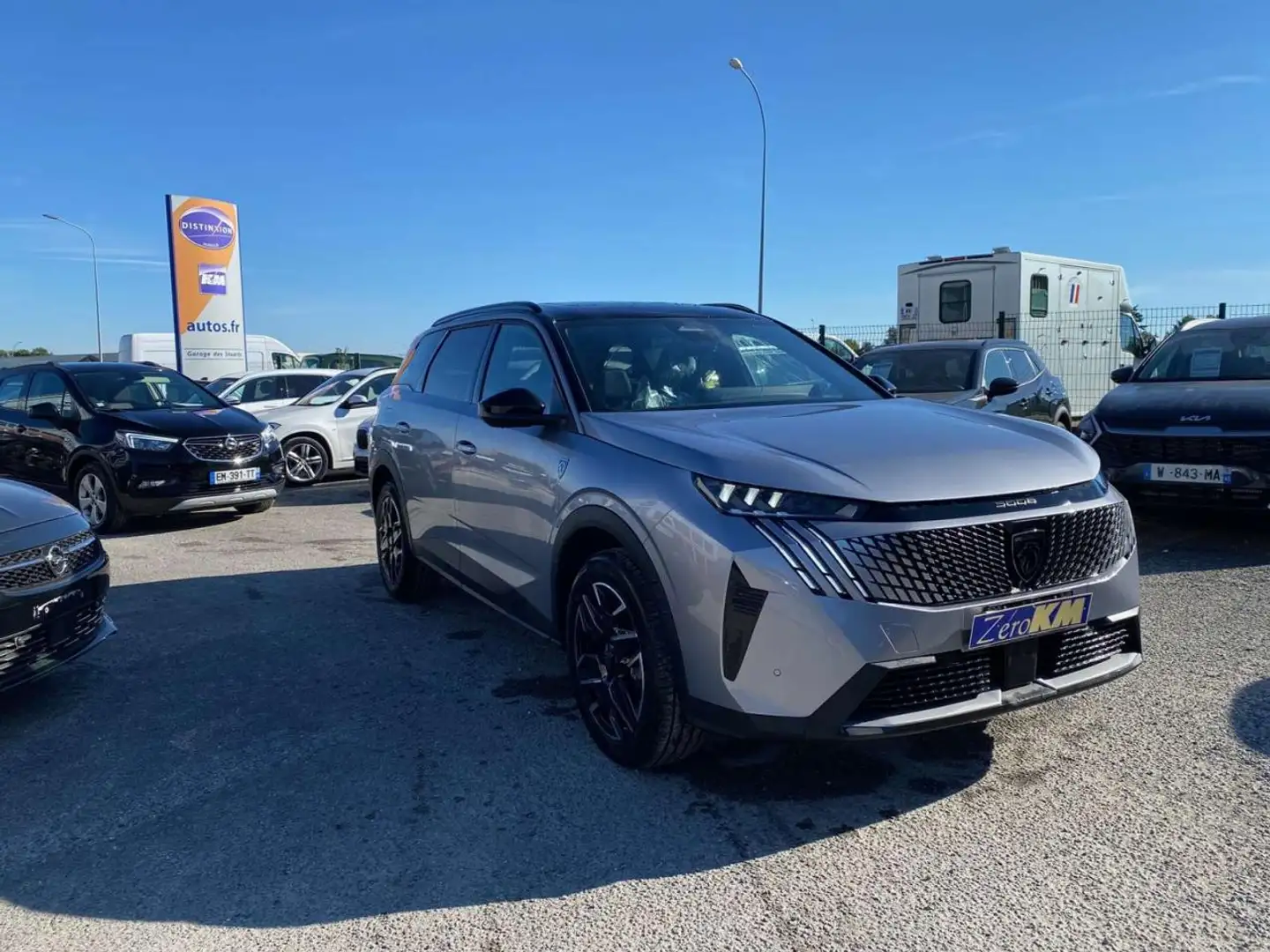 Peugeot 5008 1.2i HYBRID -136 - BV e-DCS6 III GT -22% - 2