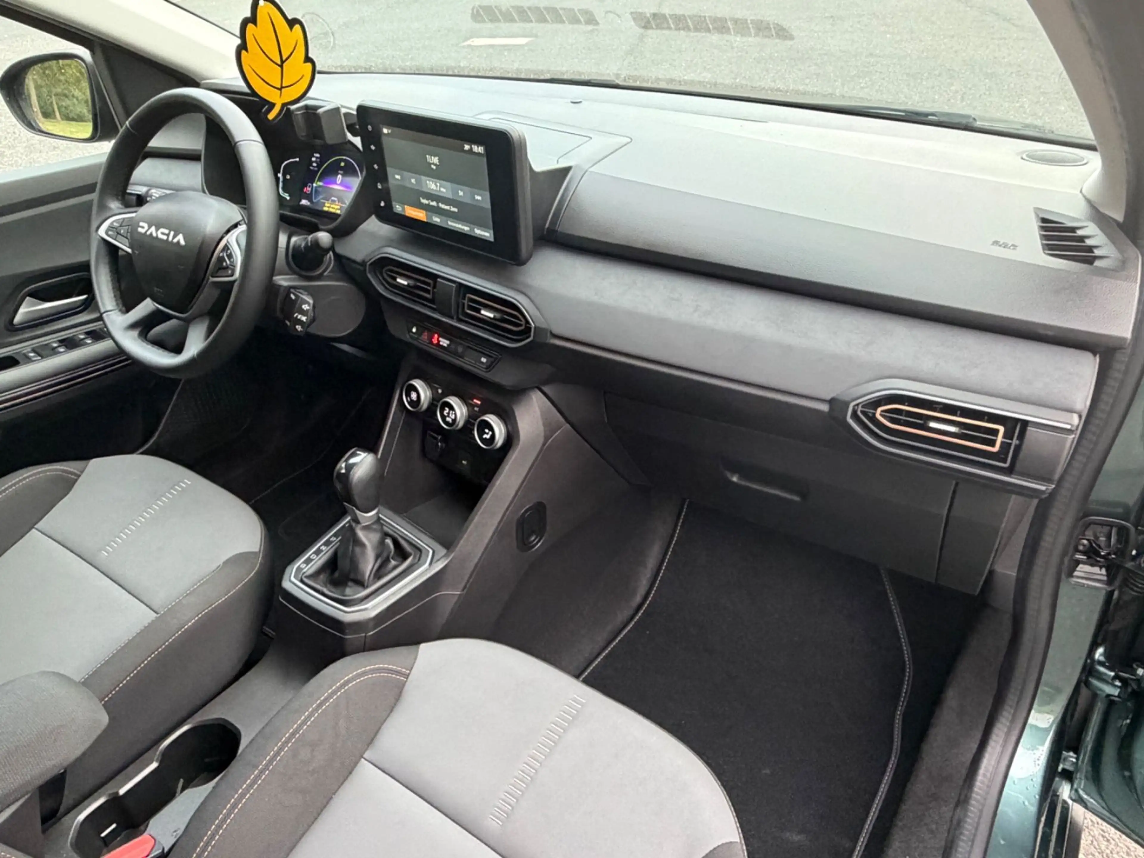 Dacia Jogger Hybrid 140 M-M-Auto Extreme 7-Sitzer — photo 8
