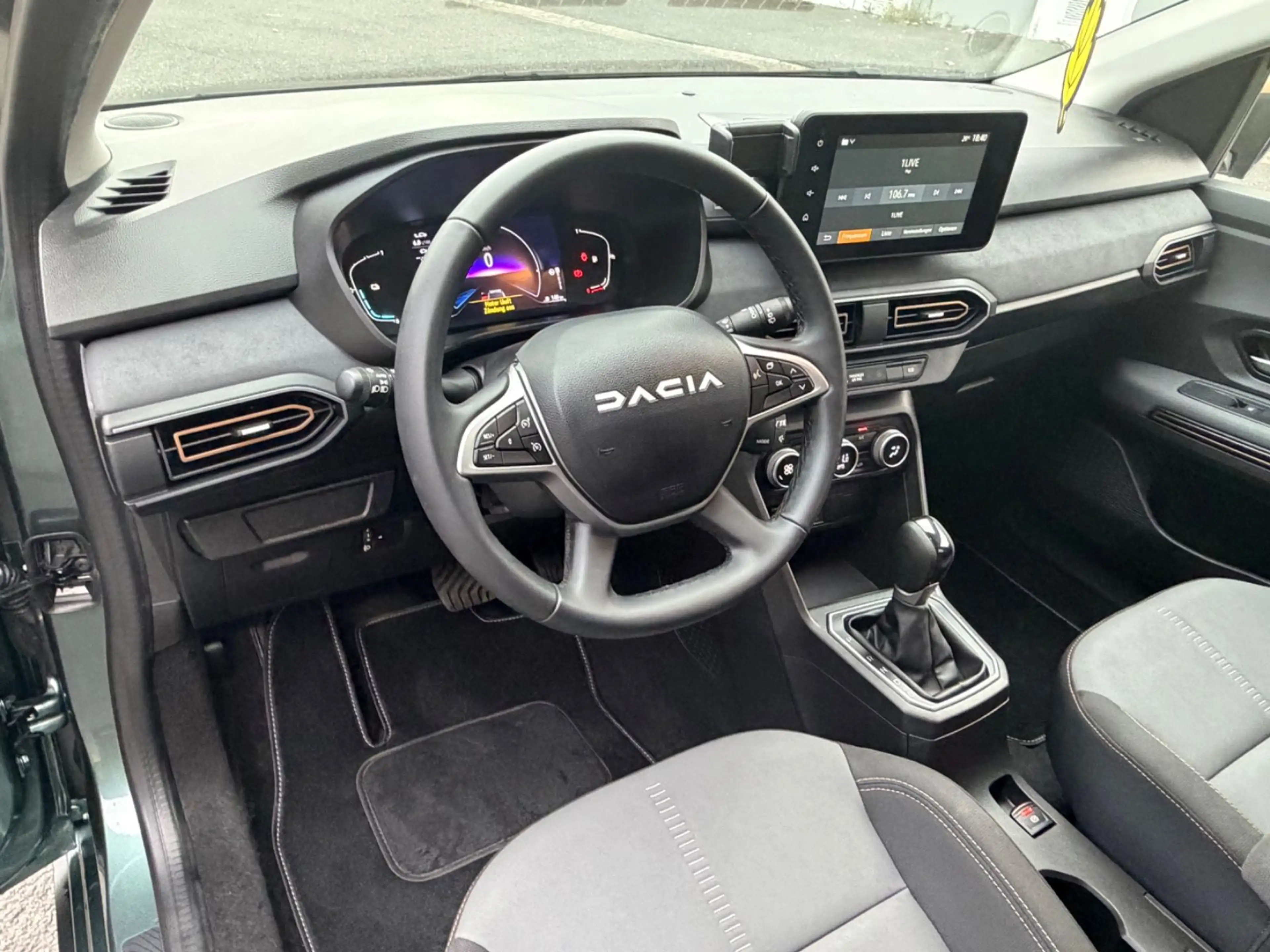 Dacia Jogger Hybrid 140 M-M-Auto Extreme 7-Sitzer — photo 5