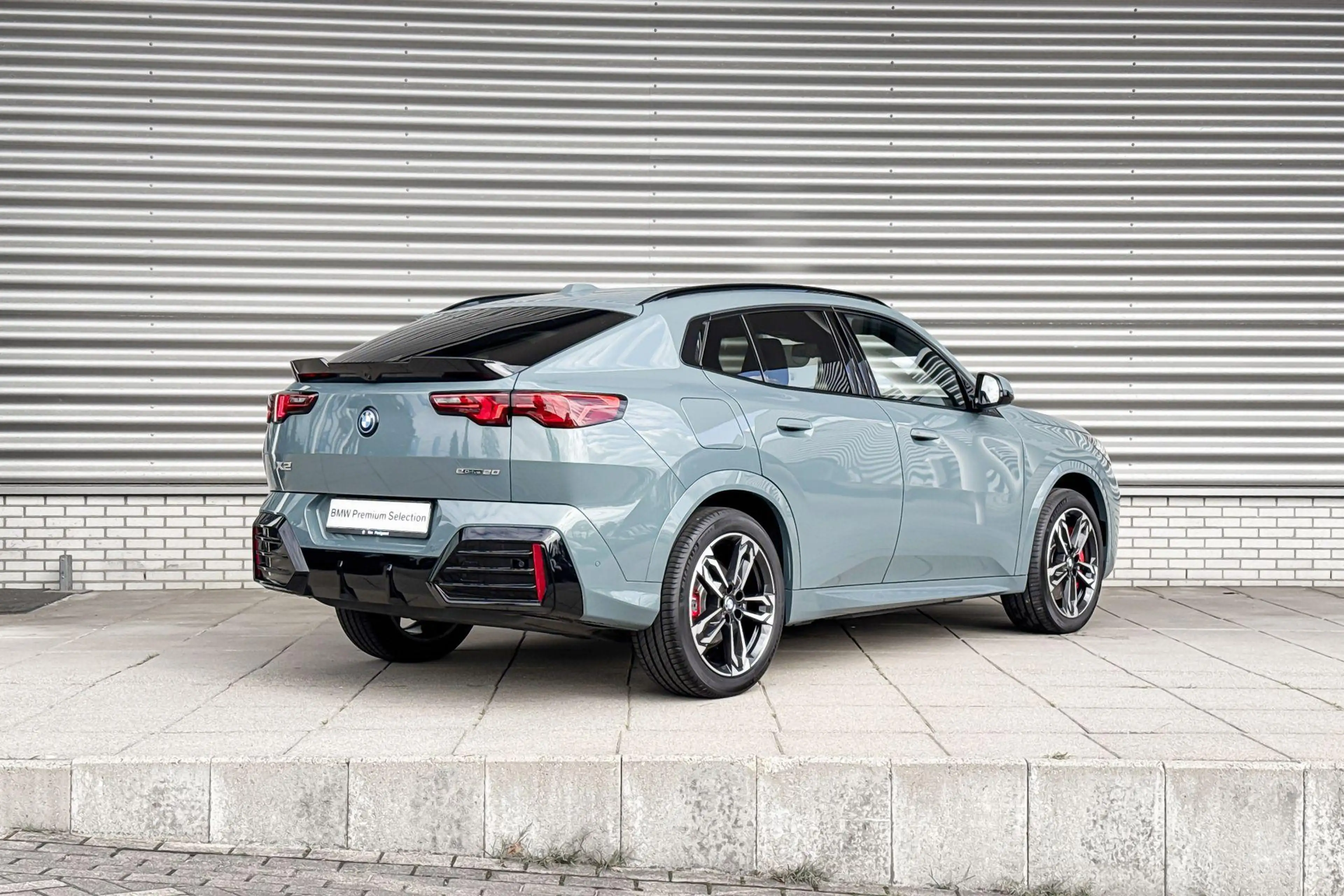 BMW iX2 eDrive20 67 kWh M Sport Edition — photo 4