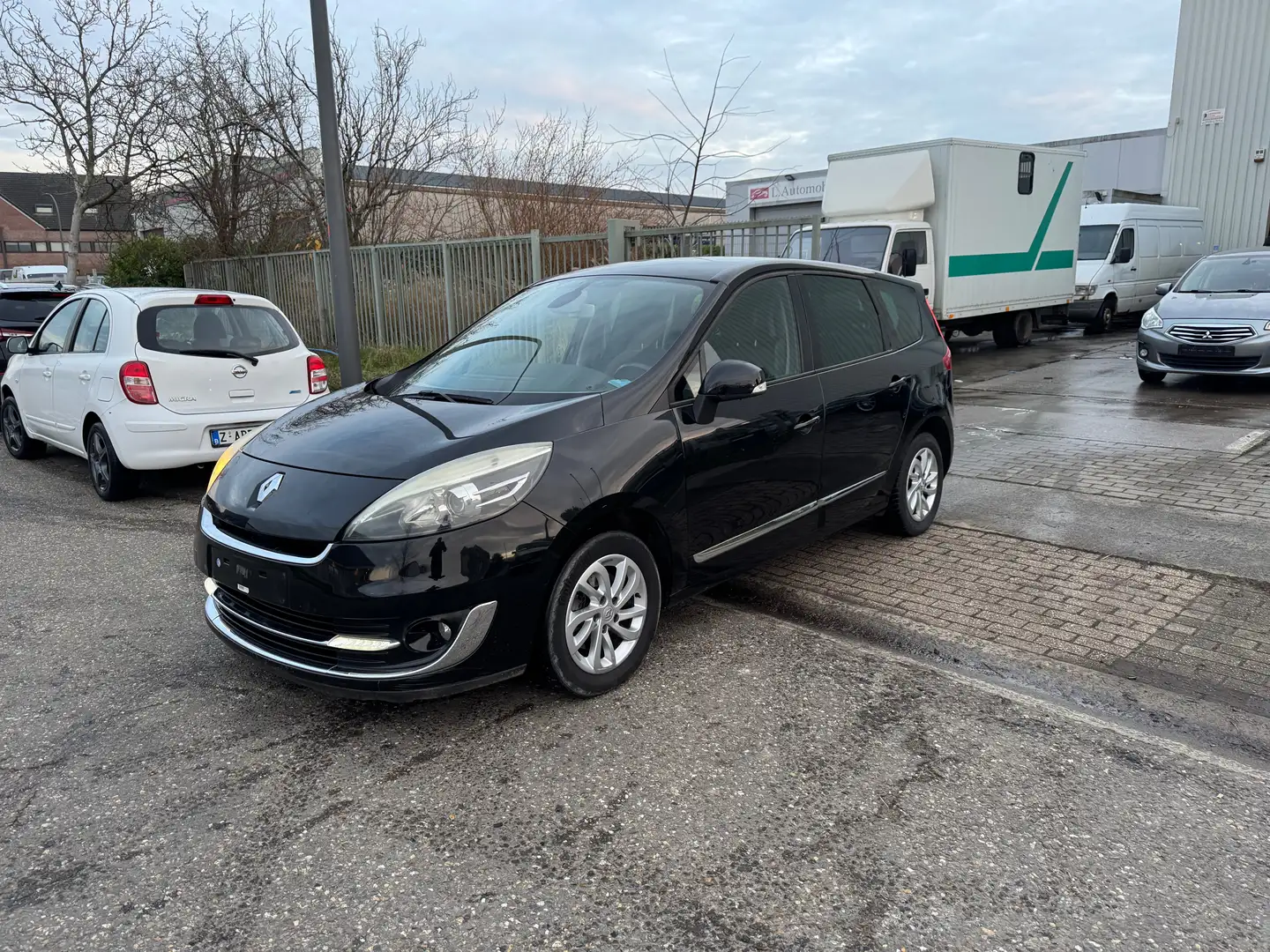 Renault Grand Scenic Grand Scénic 1.5 dCi Energy Authentique 7pl Noir - 1