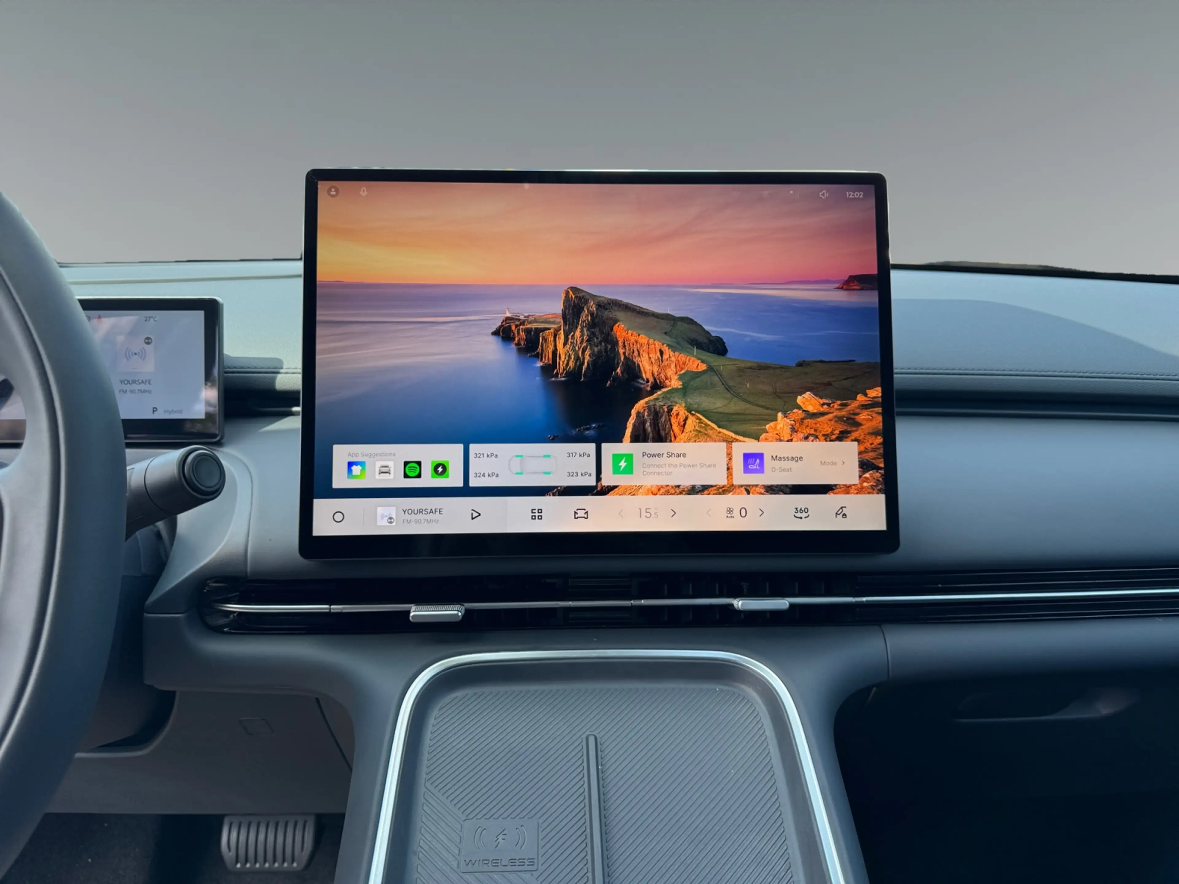 Geely Starray EM-i 1.5 Max+ 262pk Voorstoelen verwarmd | Extra getint — photo 14