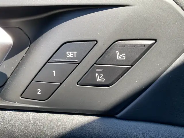 BMW X5 view 11