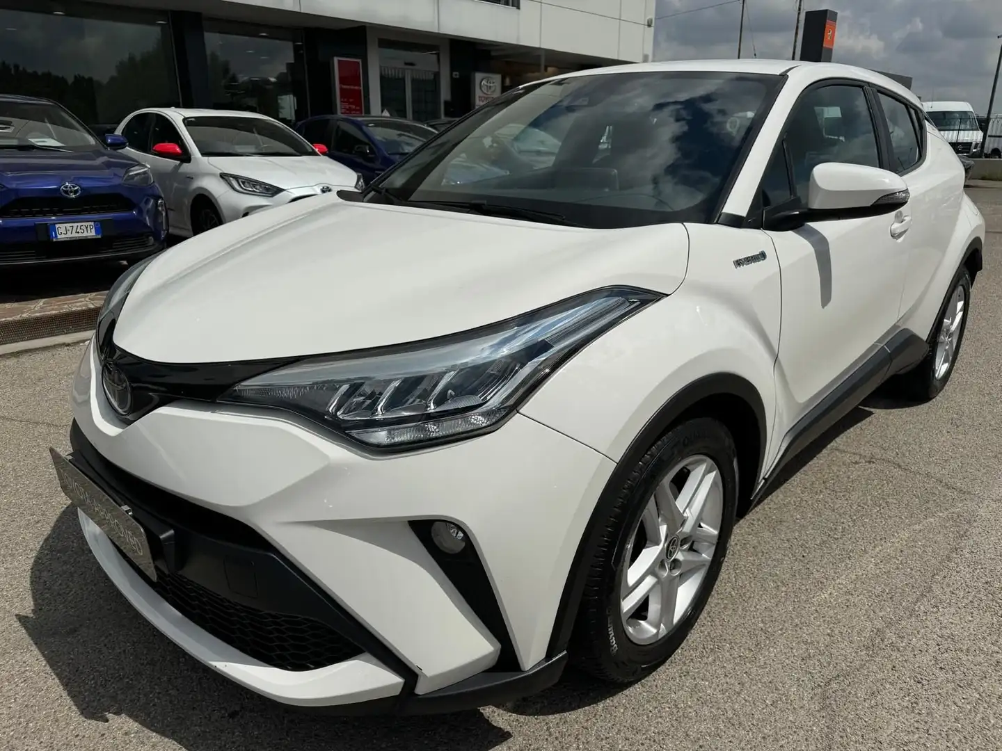 Toyota C-HR 1.8 Hybrid E-CVT Active - 1