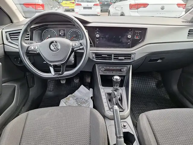 Volkswagen Polo view 10