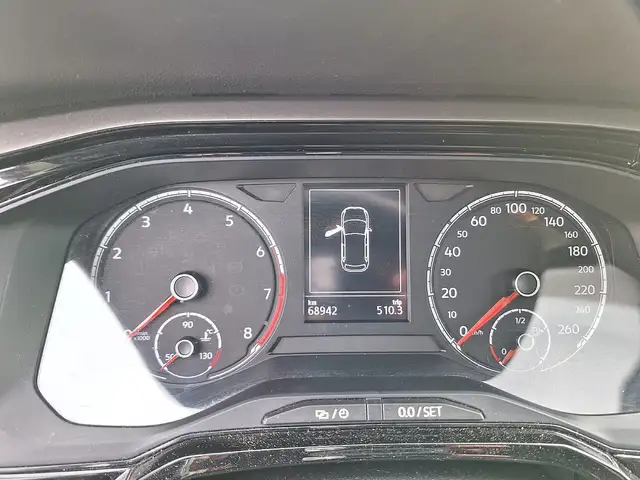 Volkswagen Polo view 11