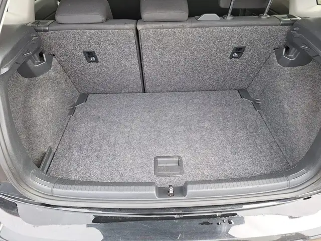 Volkswagen Polo view 7