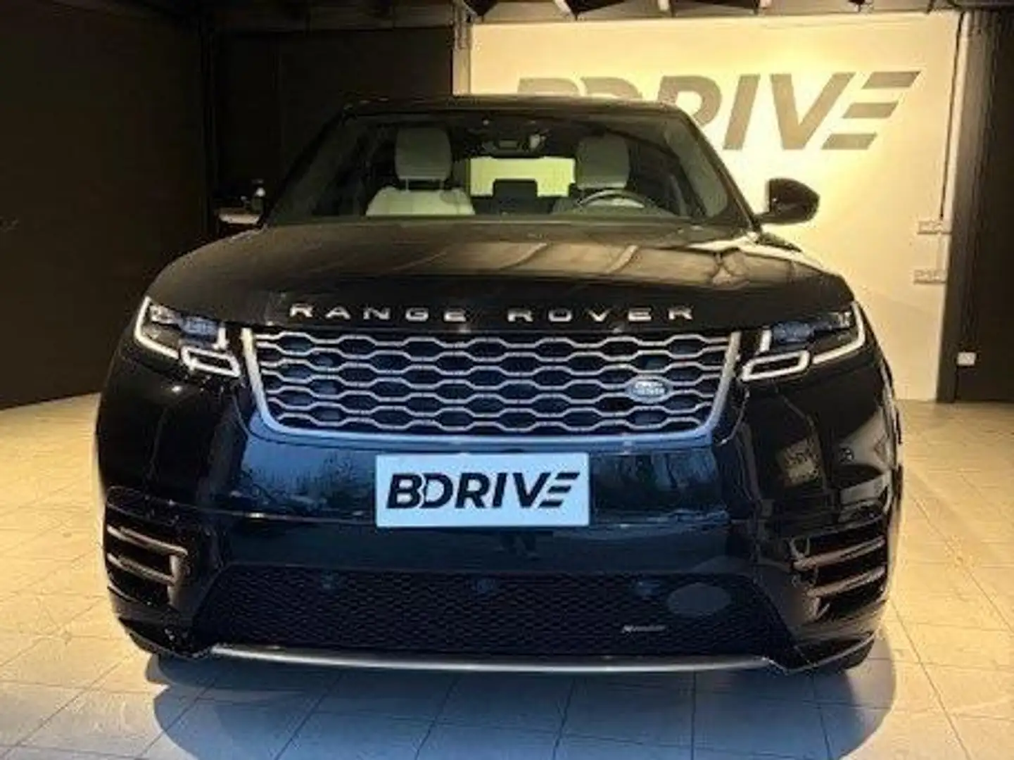 Land Rover Range Rover Velar RangeRover Velar 2.0d mhev RDynamic 4wd 204cv auto Nero - 2