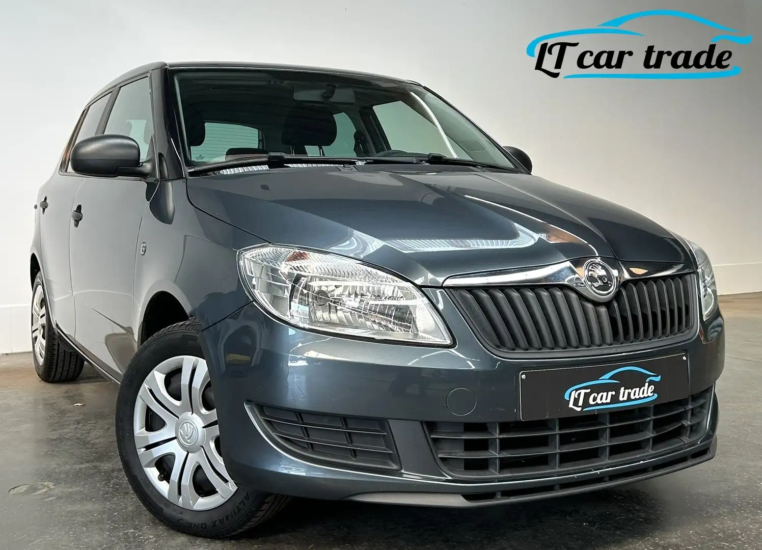 Skoda Fabia 1.2i Ambition * Airco * Radio cd * Garantie Gris - 1