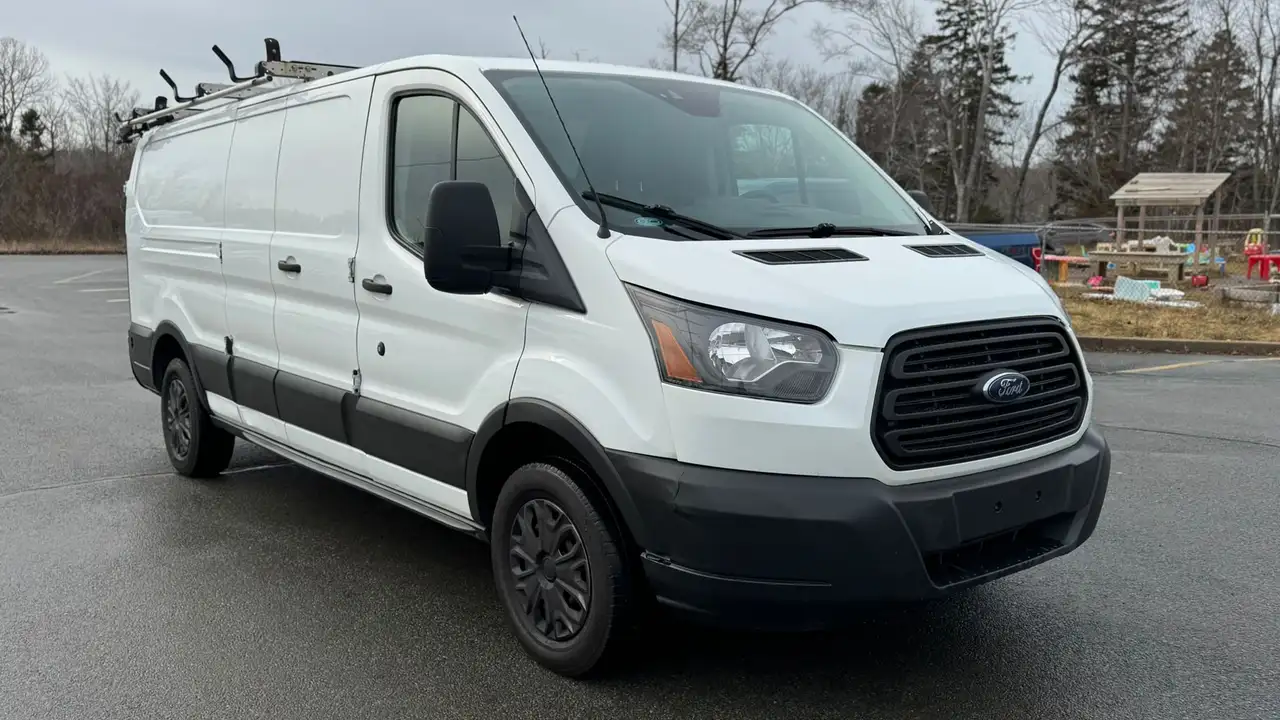 Ford Transit снимка Ford Transit