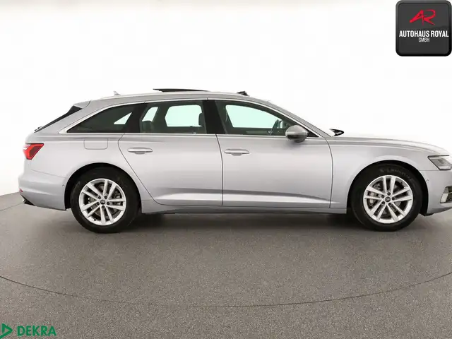 Audi A6 Avant view 6