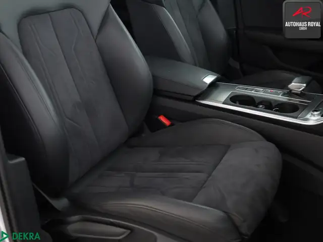 Audi A6 Avant view 12
