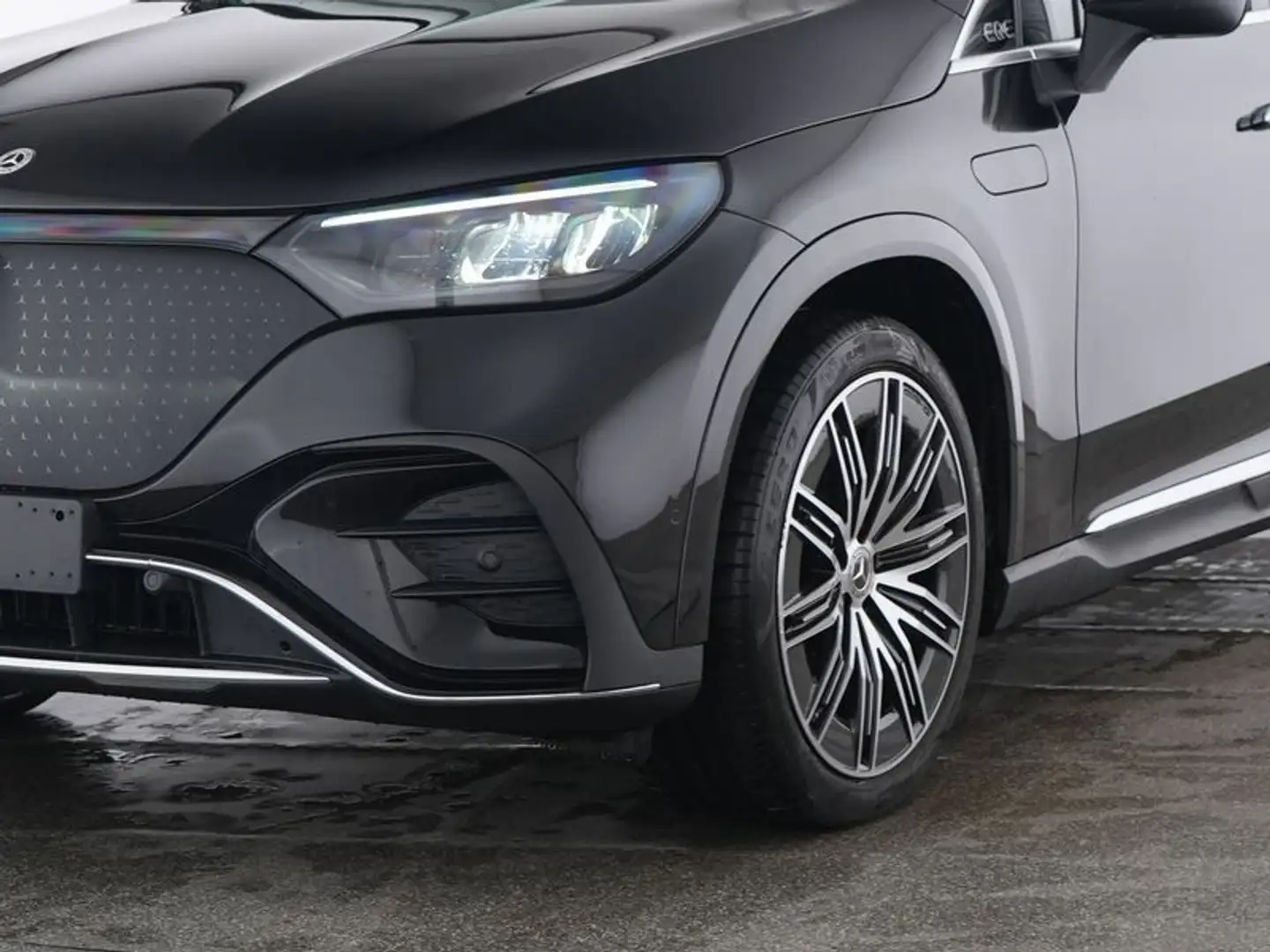 Mercedes-Benz EQE SUV EQE 350+SUV AMG+Massage+Multikontur+Sitzklima+21 Schwarz - 2