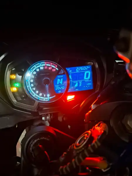 Kawasaki Z1000 SX - foto 7